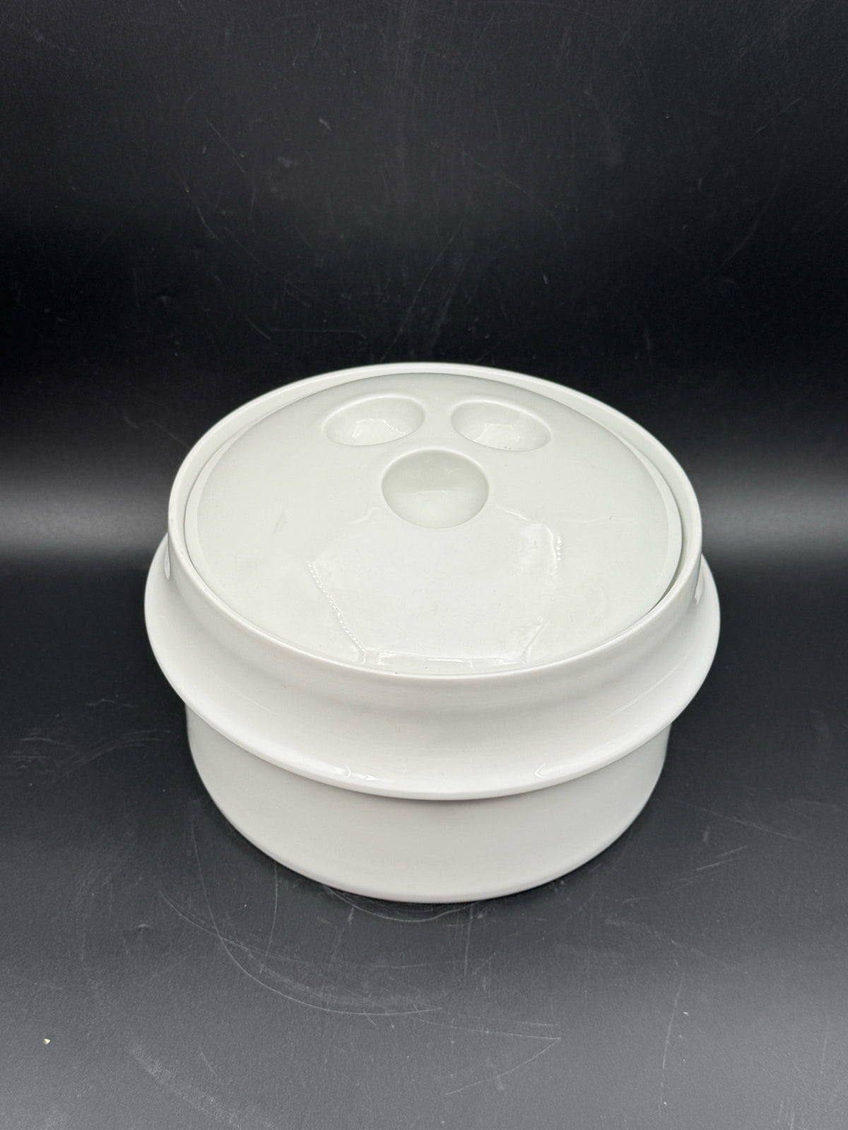 Swissr Lagenthal Round Covered Vegetable Dish