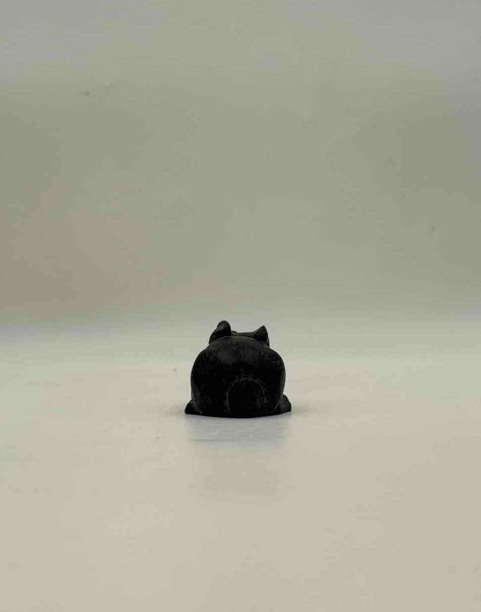 Boma Bunny Rabbit Figurine – Small Black Decorative Animal Sculpture