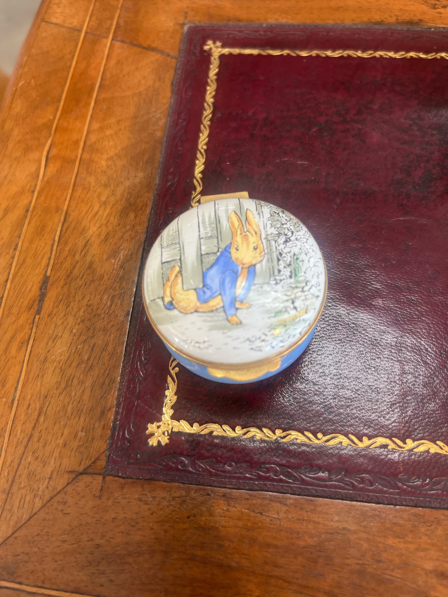 Crummlies English Enamel Box