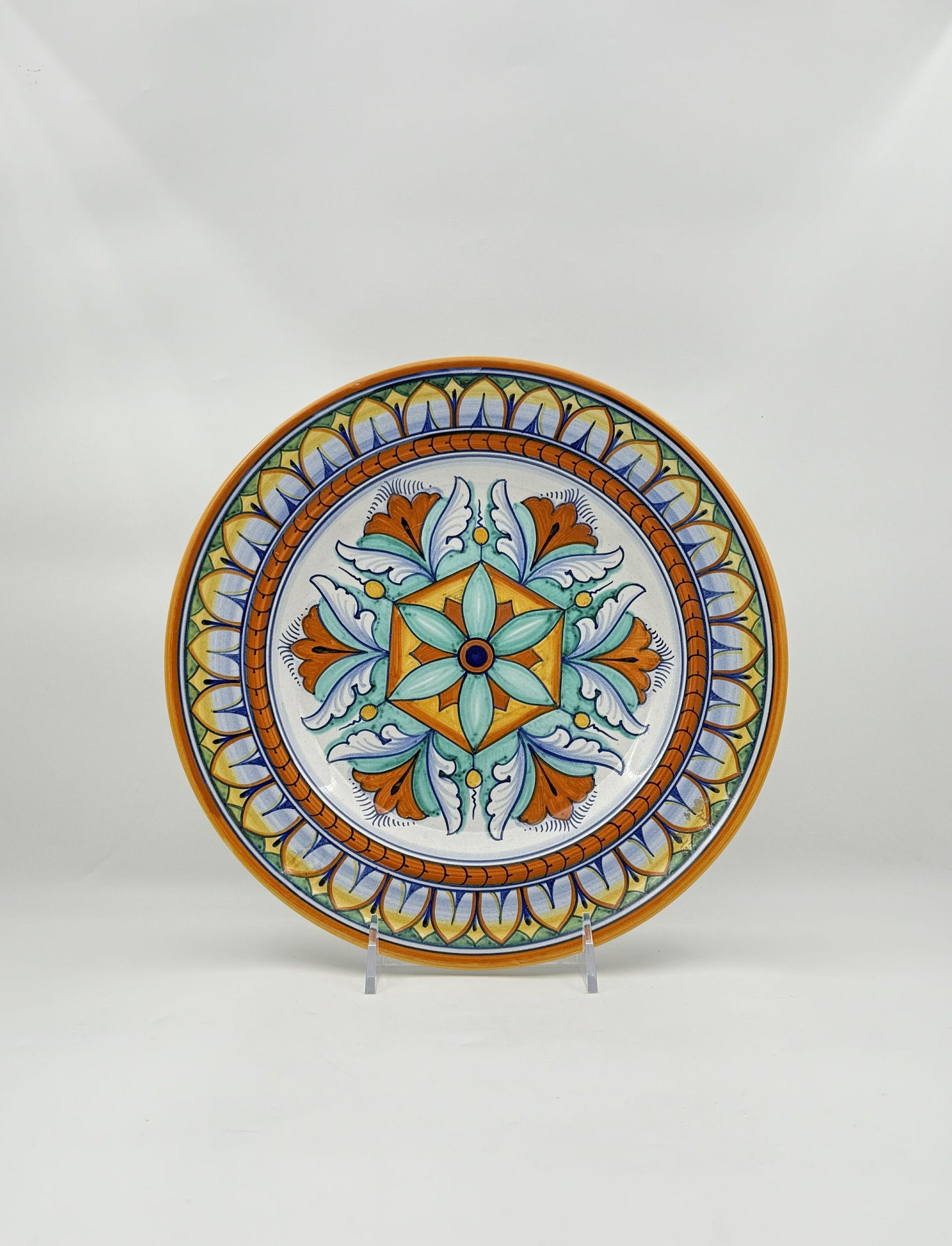 Deruta Italian Decorative Plate – Signed Hand-Painted Majolica Art