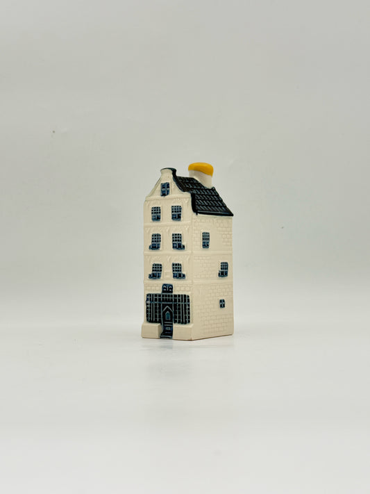 KLM Delft Blue House #28 - In Duizend Vreezen