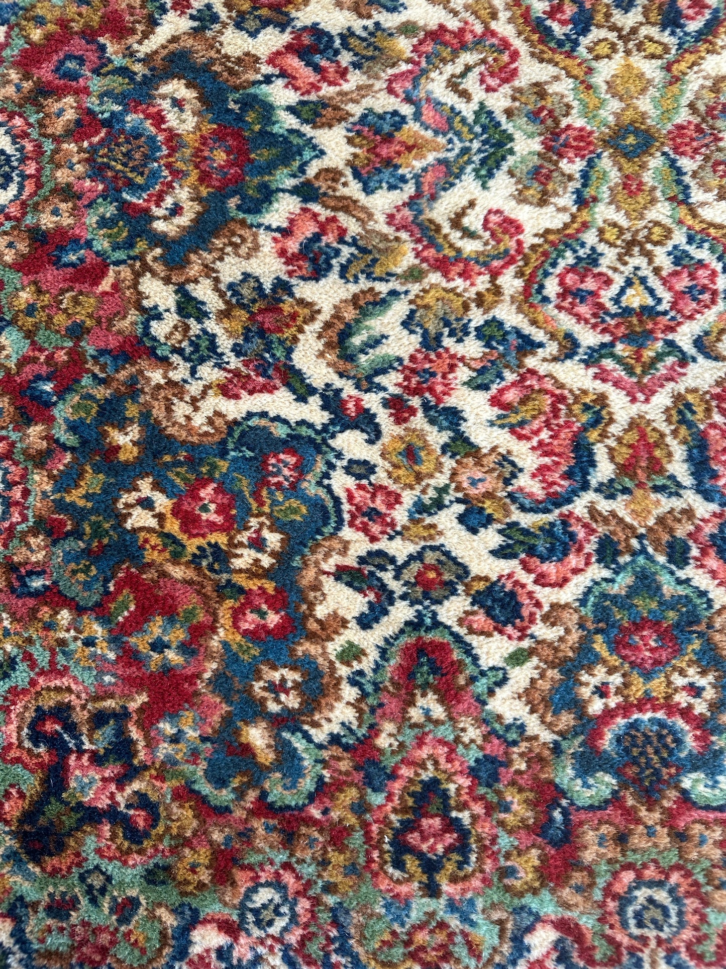 Karastan Runner - Floral Kirman  2"6" X 8'6"