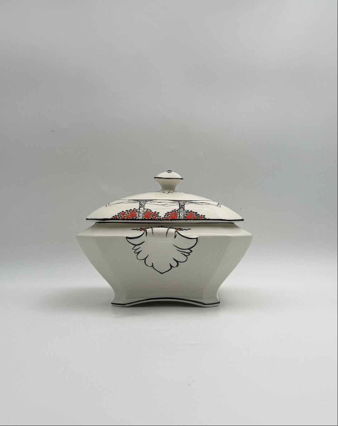 Antique Crown Ducal Orange Tree Covered Sugar Bowl c 1930 England