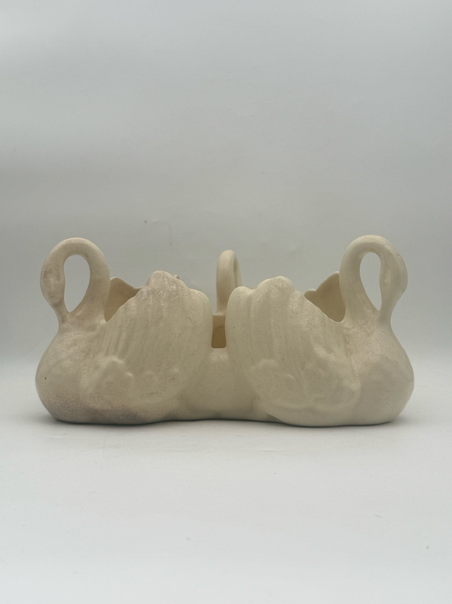 Vintage White Swan Flower Pot