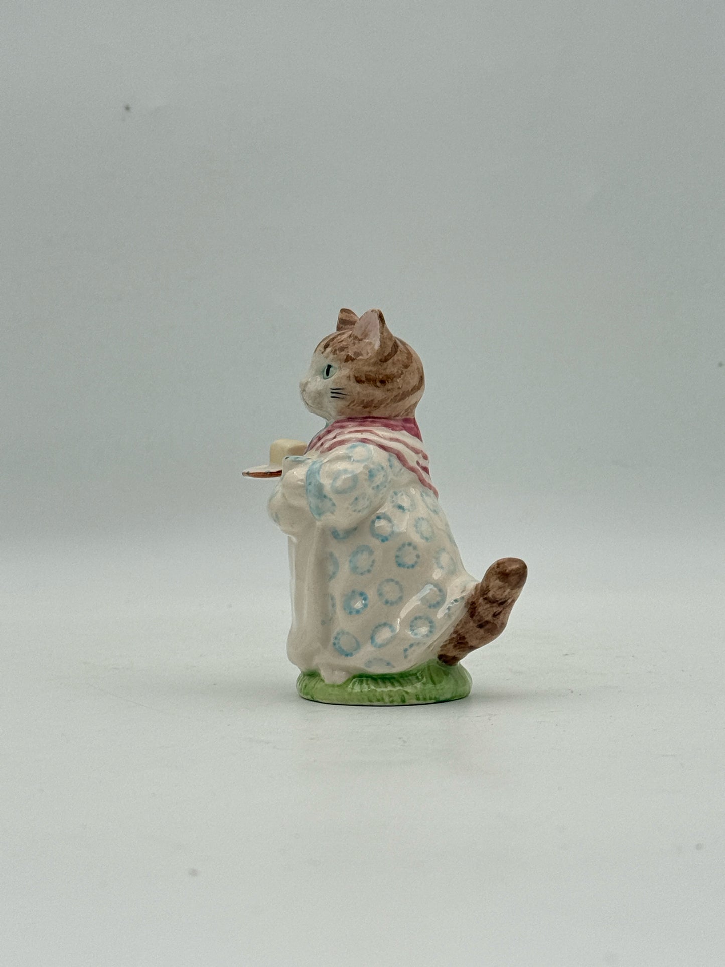 Royal Albert Beatrix Potter Figurine- Mrs Ribby