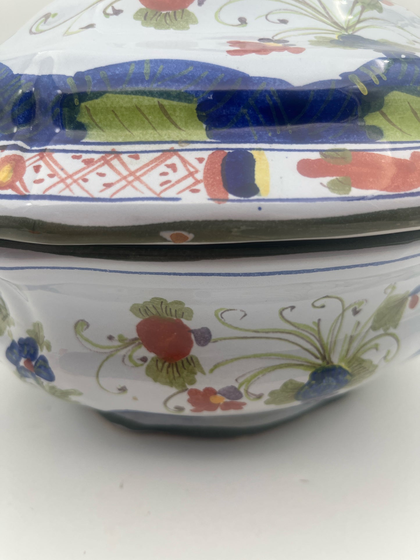 Garofano Carnation Tureen
