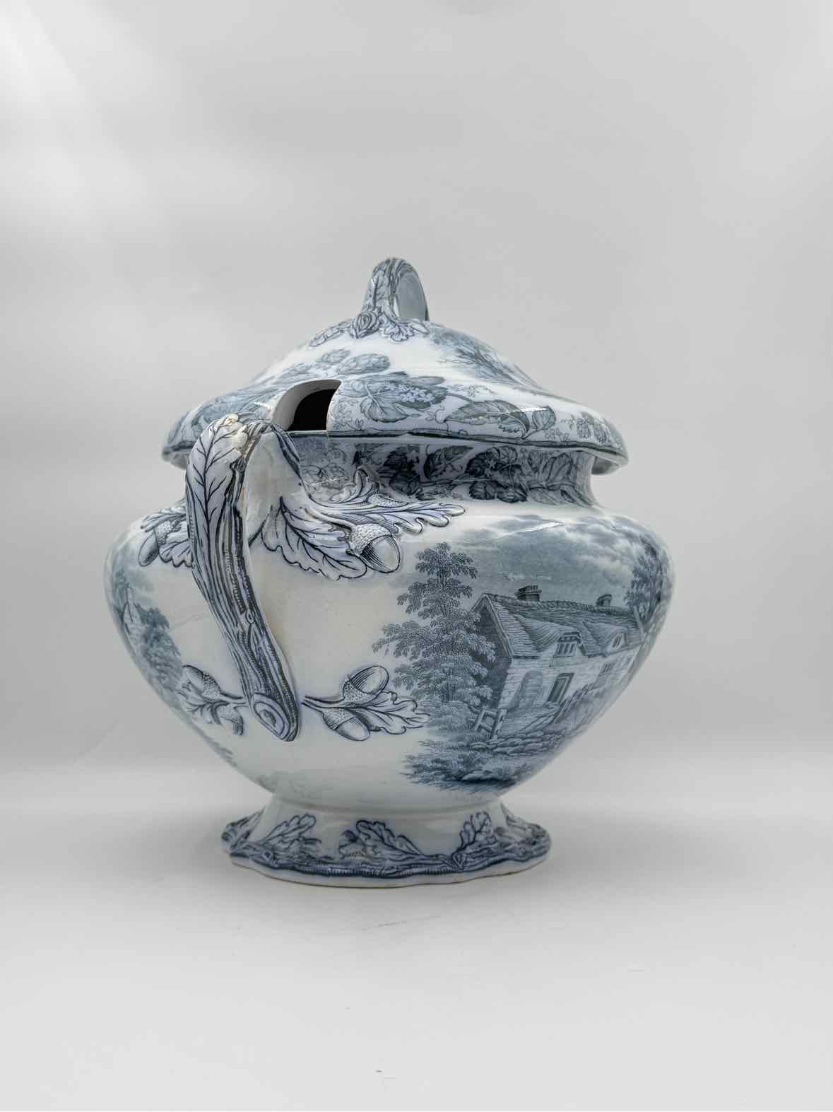 1860 Copeland Hops Soup Tureen And Underplate Set