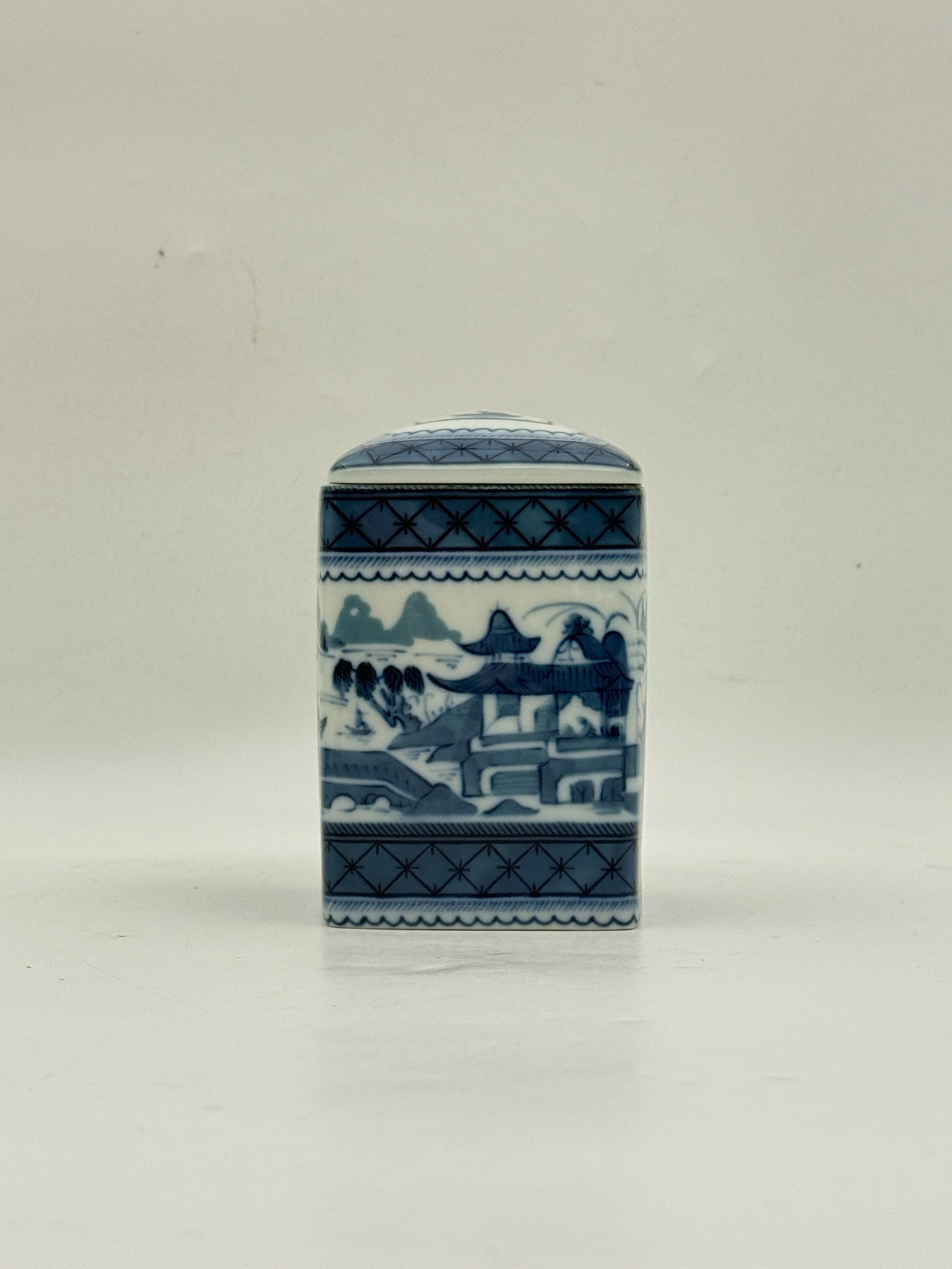 Mottahedeh Blue Canton Lidded Box