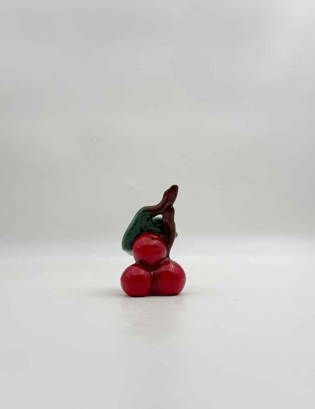 Cherry Salt Pepper Shakers Set Fruit Kitchen Decor Collectible Art