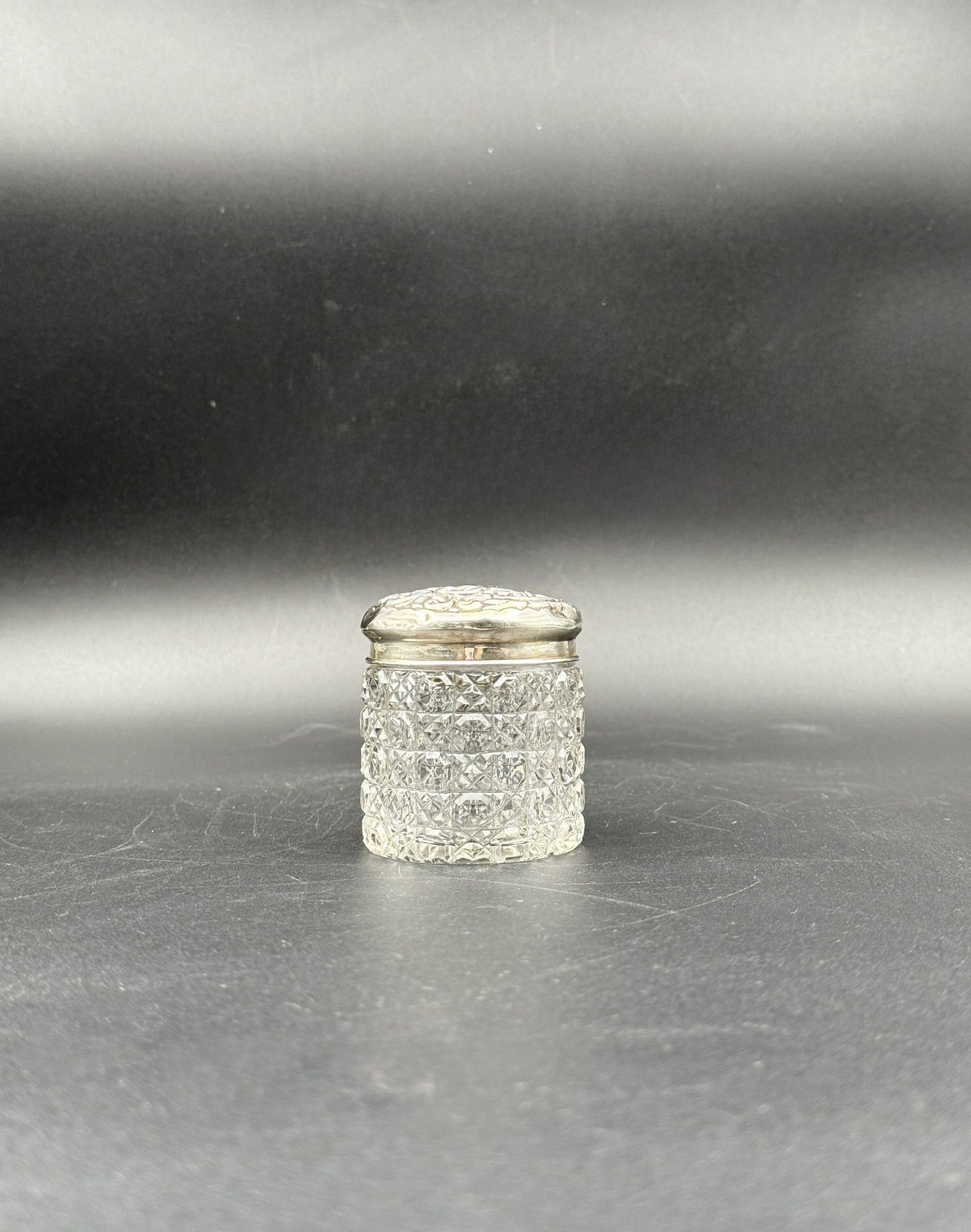 Sterling Silver Lidded Vanity Jar – Chester England c.1909 Antique