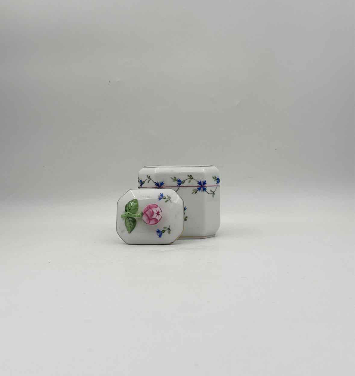 Herend "Blue Garland" Octagonal Rosebud Trinket Box