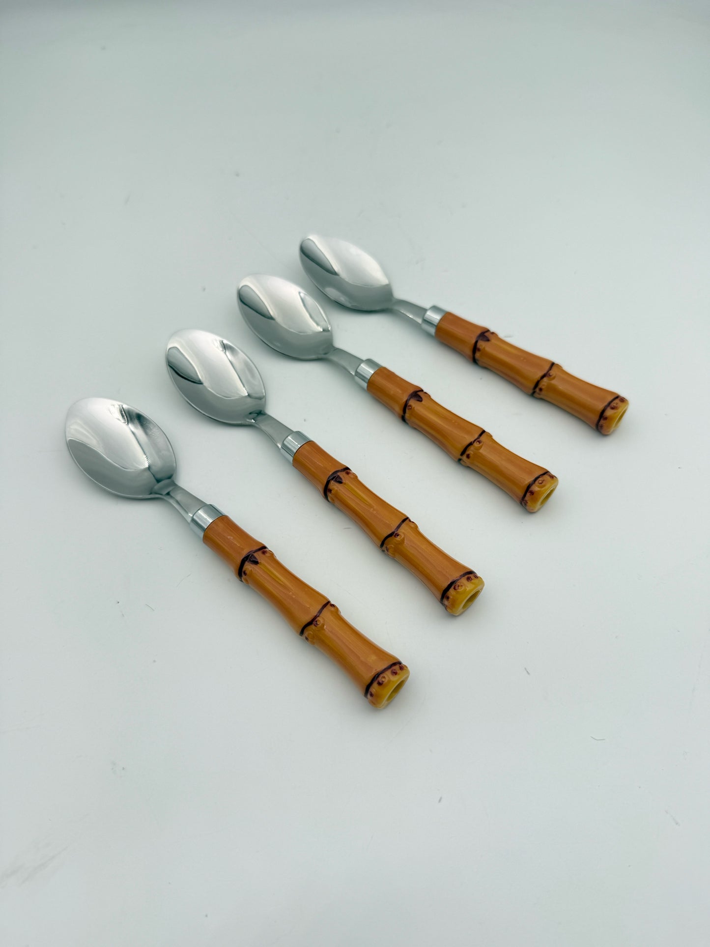 5 Piece Bamboo Flateware Set- 4 Settings, 20 Pieces Total