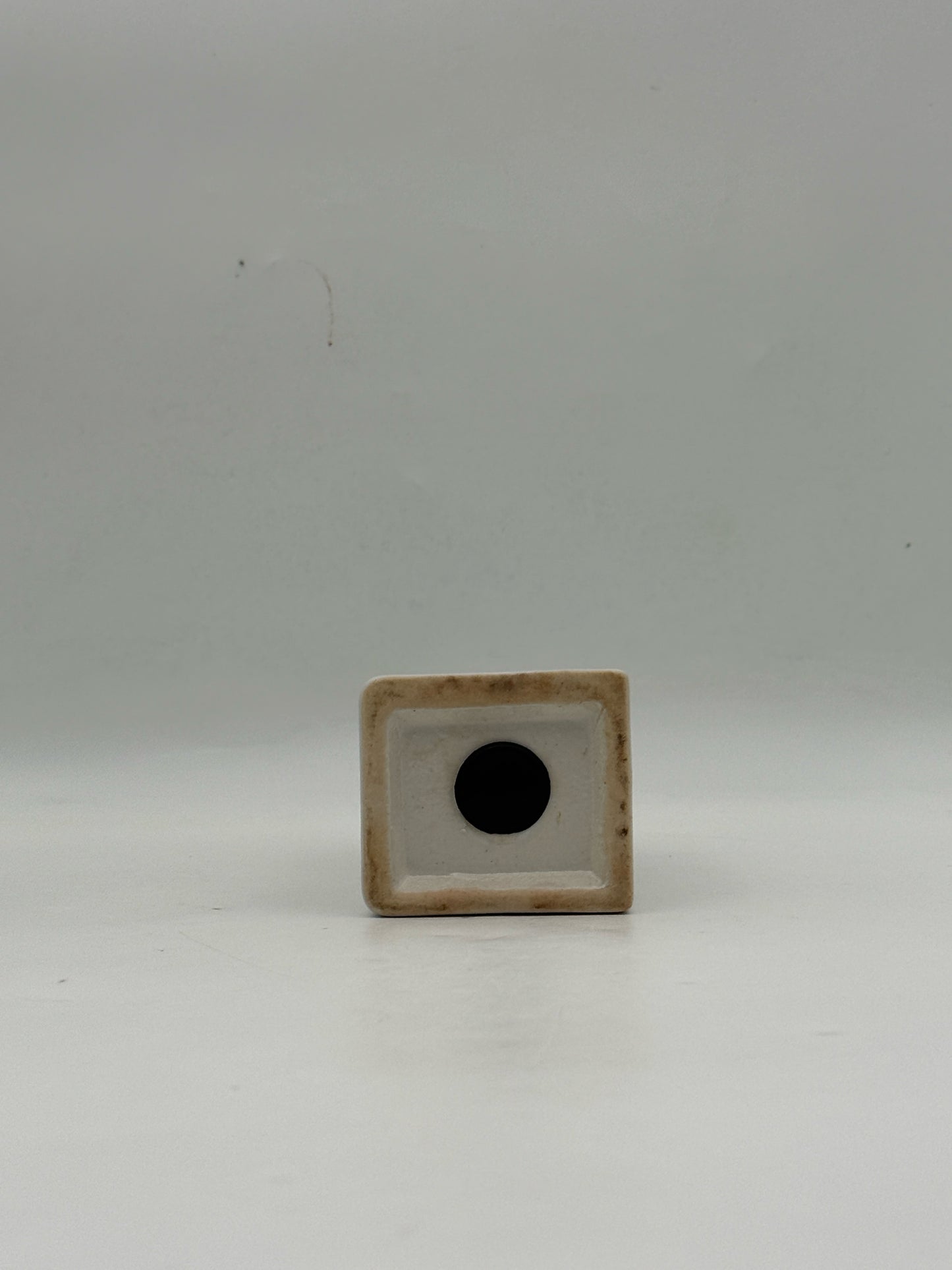 Vintage O'Keefe And Merritt Salt And Pepper Shaker Set