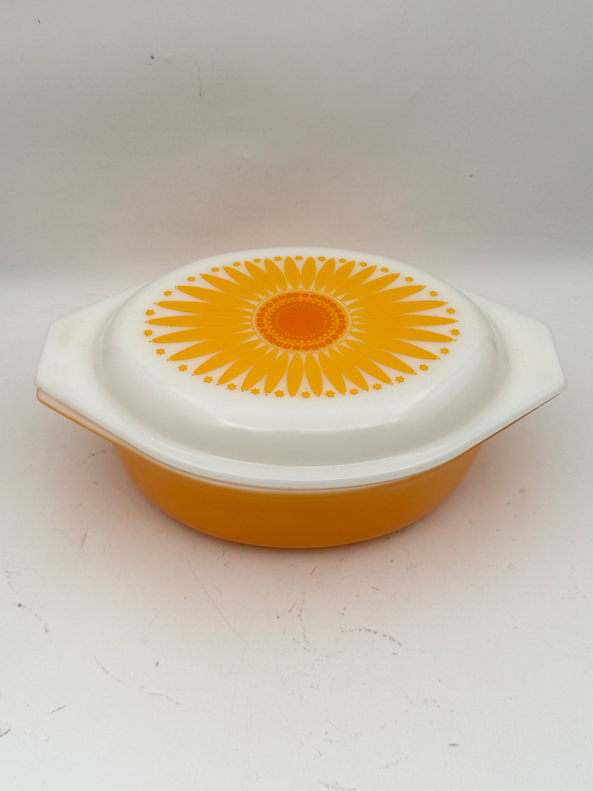 Pyrex Sunflower Casserole Dish 1.5 Qt