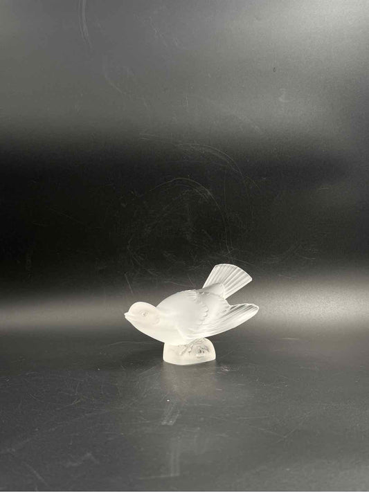 Lalique Crystal Sparrow Bird Figurine