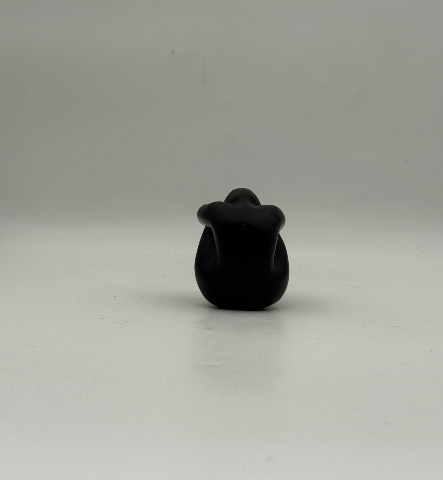 Lalique Nu Assis Noir Figurine With Box
