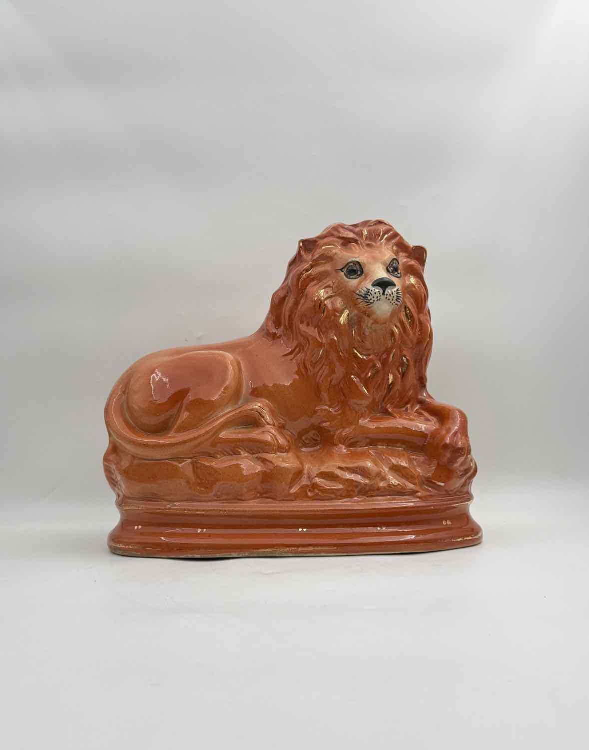 Antique Victorian Staffordshire Style Pair Ceramic Lions Decor