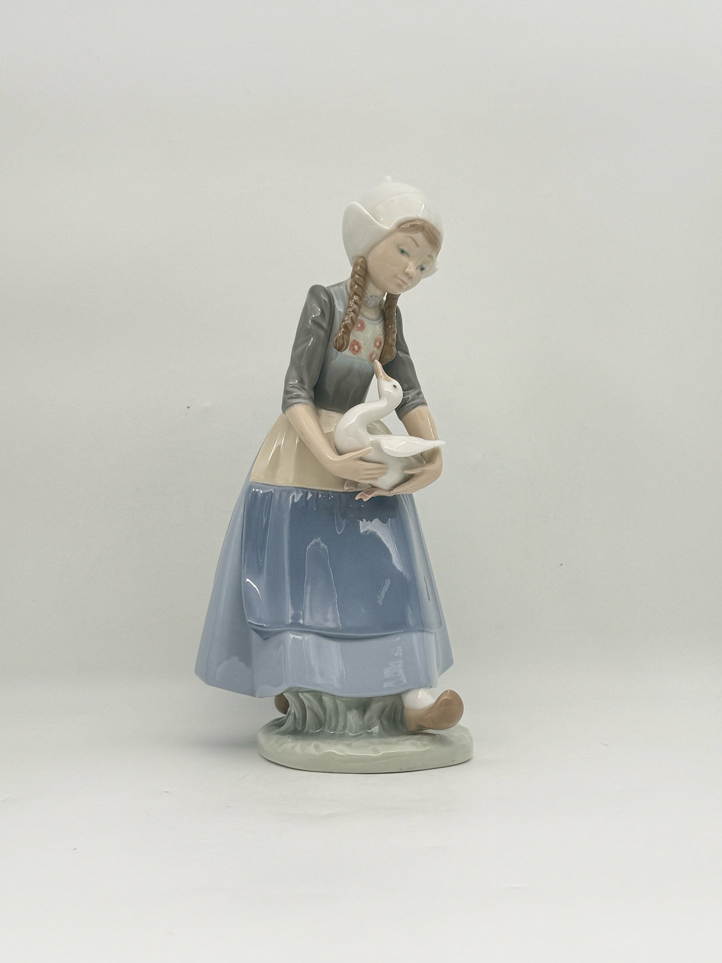 Lladro Dutch Girl With Goose Figurine
