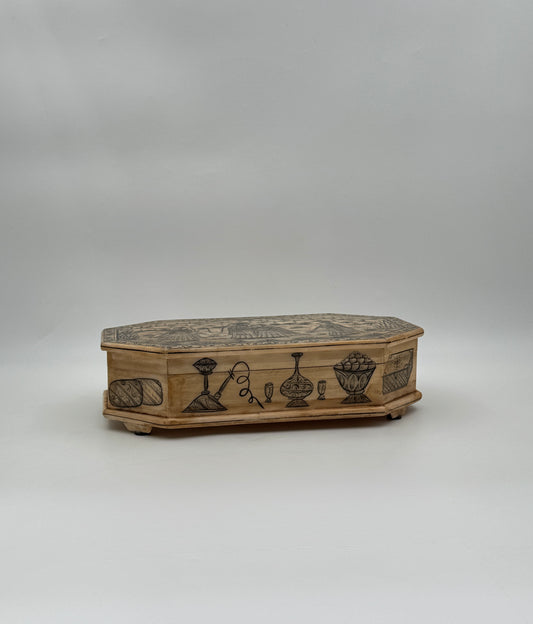 Hand-painted Bone Tobacco Box – Courtship Scene & Decorative Motifs