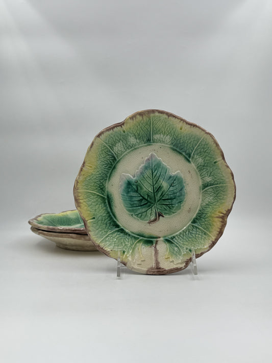 Majolica Plates – Set of 3 Green Leaf Pattern