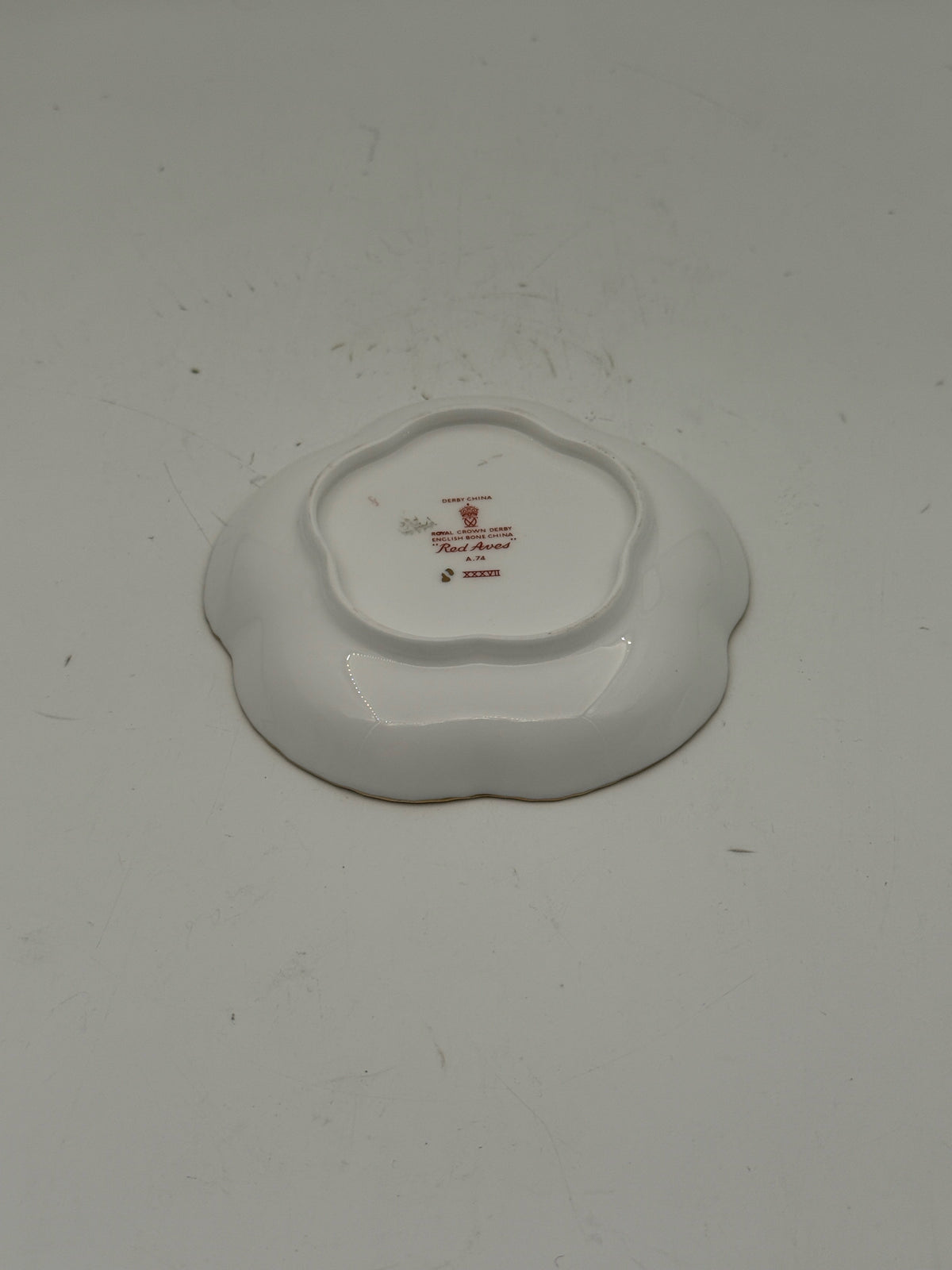 Royal Crown Derby Red Aves Trinket Dish