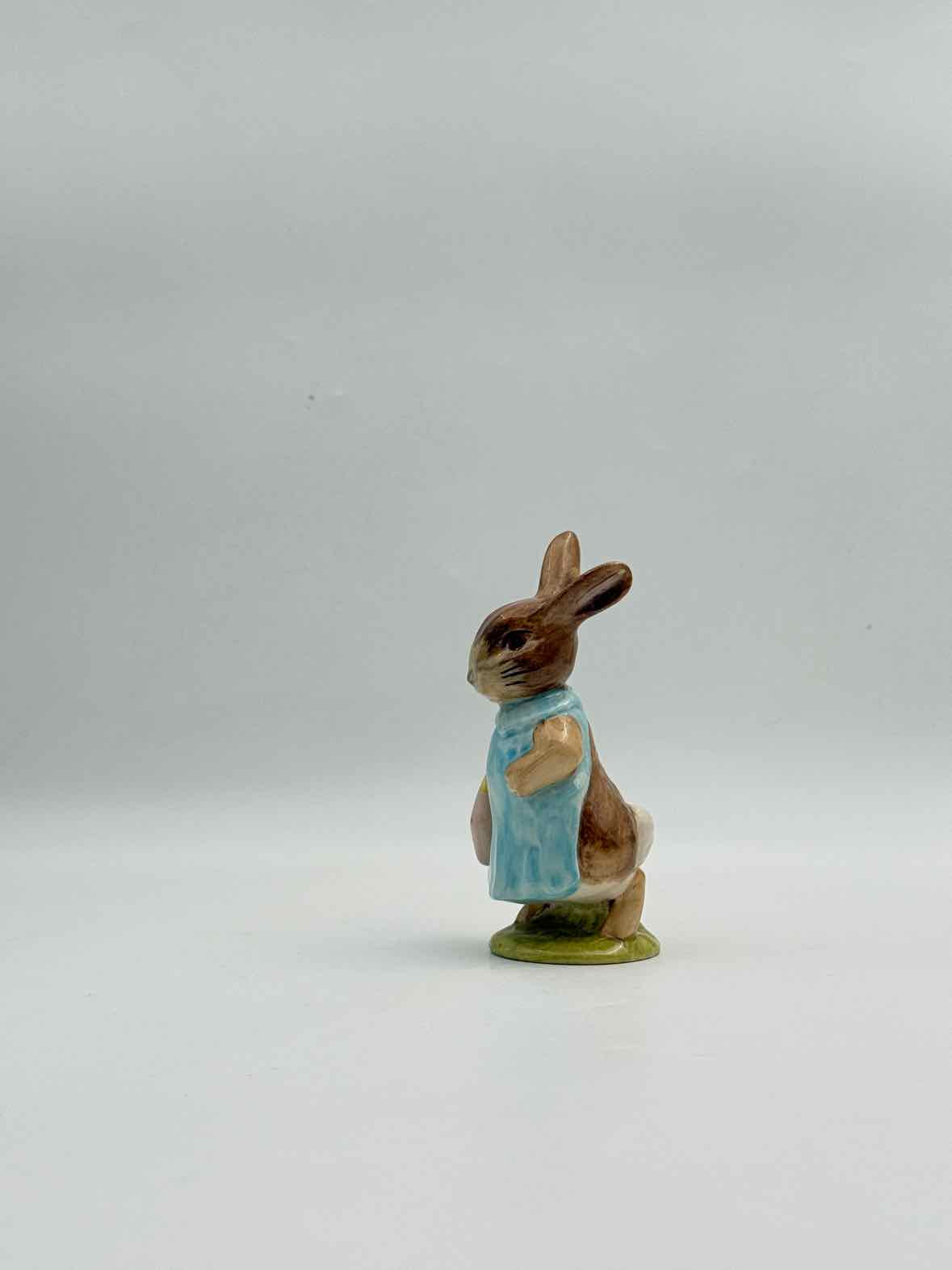 Beatrix Potter "Mrs. Flopsy Bunny" Figurine- Beswick England