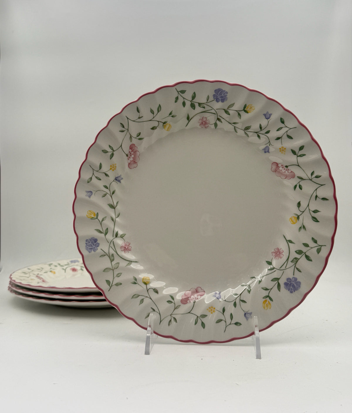 Johnson Bros "Summer Chintz" Dinnerware Service For 4- 20 Pieces