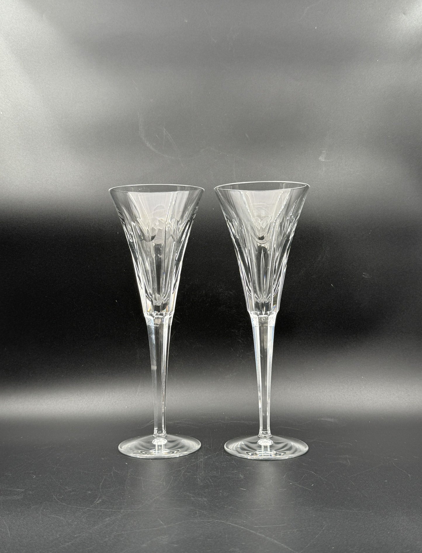 Pair of Millennial Heart Crystal Champagne Flutes – Elegant Set