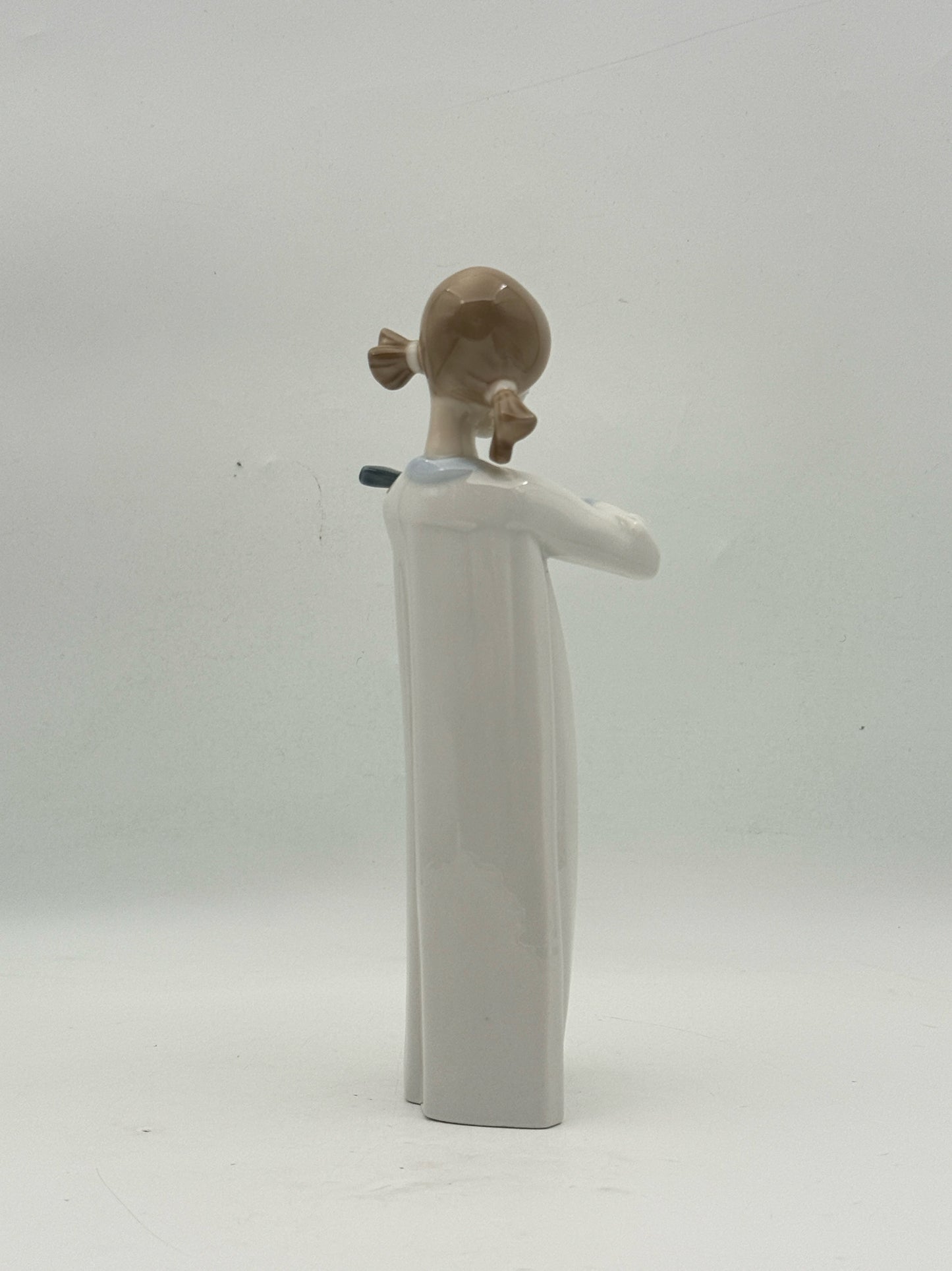 Lladro Girl With Guitar Figurine