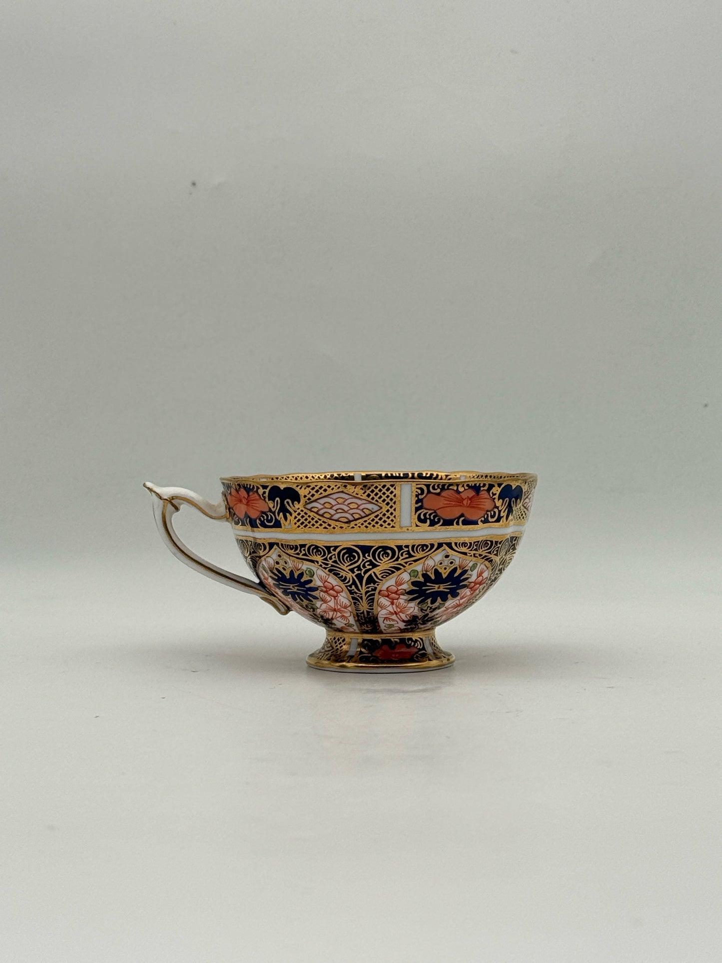 Royal Crown Derby Imari 4021 Pattern Teacup And Saucer