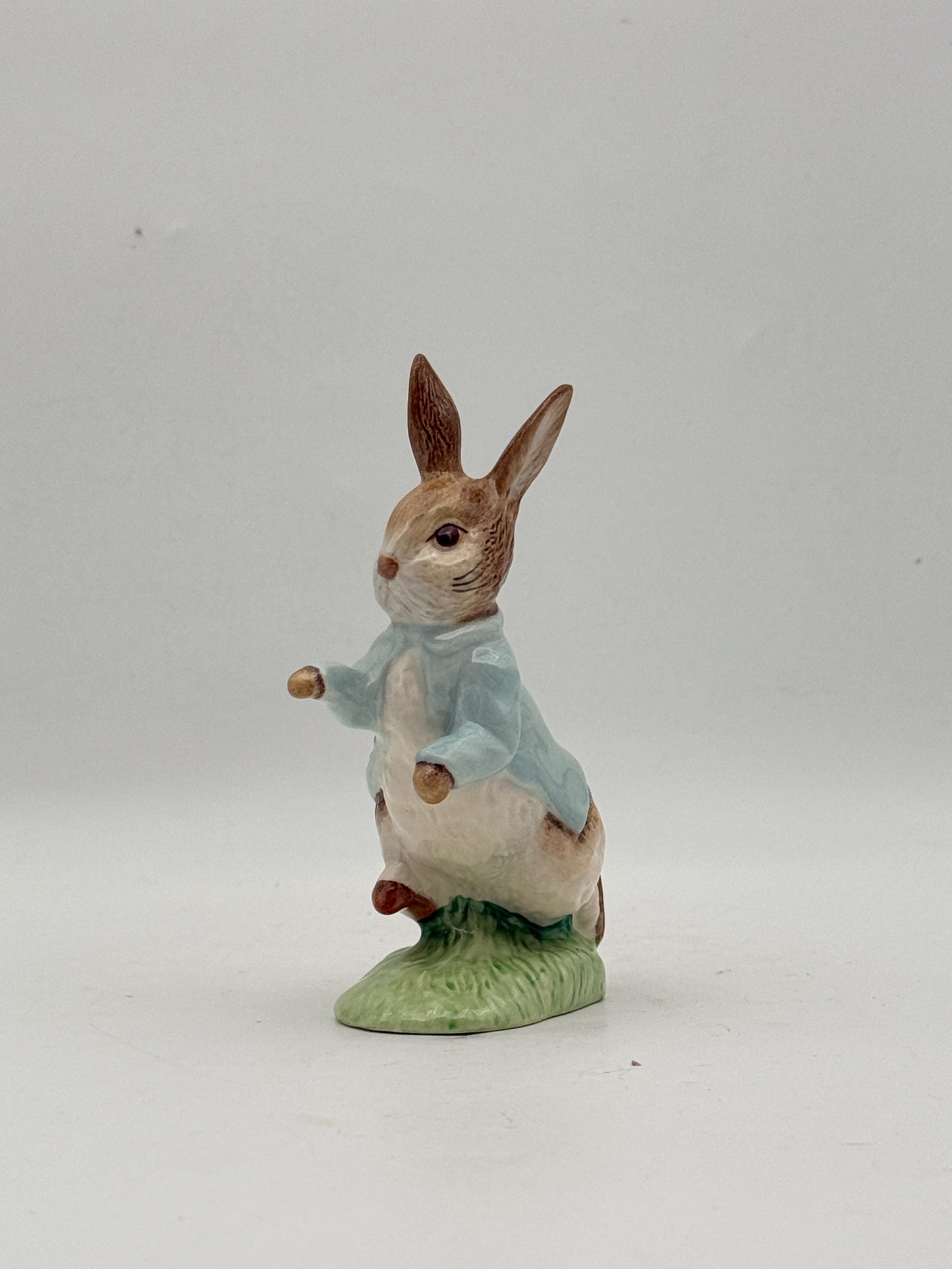 Royal Albert Beatrix Potter Figurine- Peter Rabbit