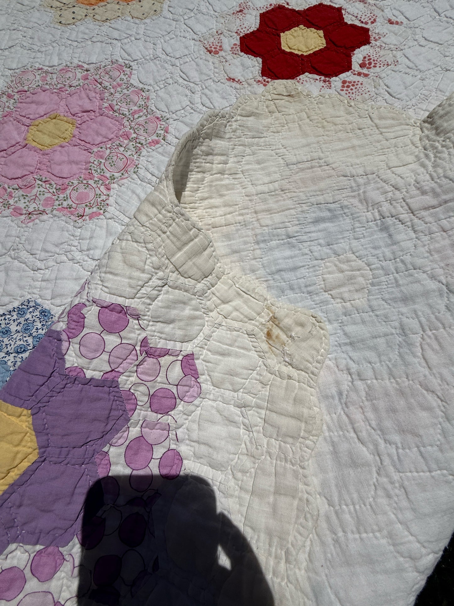 Hand Stitched "Grandmothers Garden" Quilt