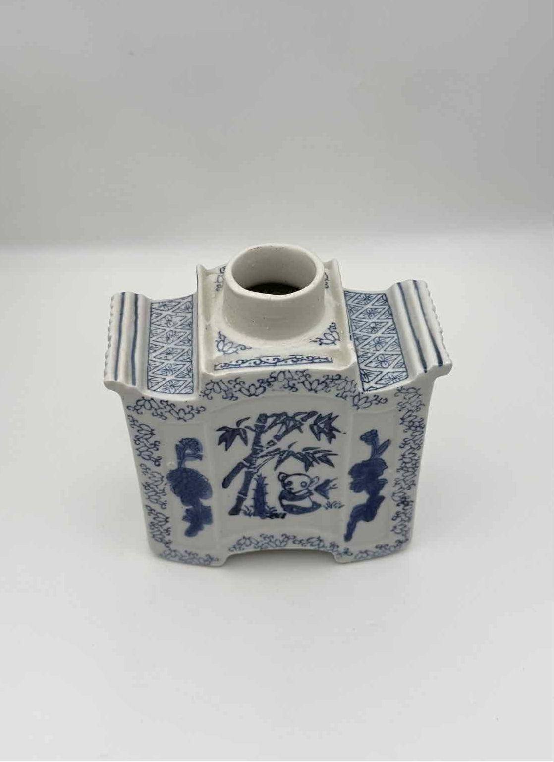 Vintage Chinese Blue Porcelain Panda Bamboo Tea Caddy Lid Storage Jar