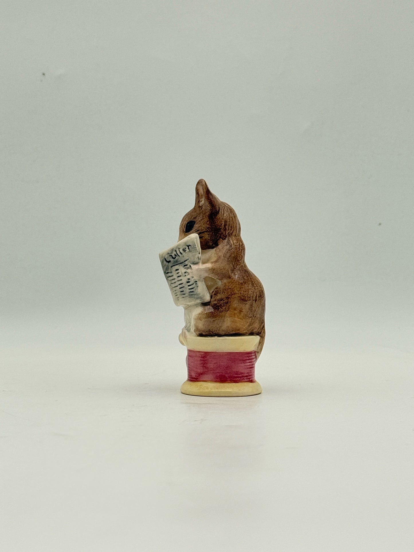 Beatrix Potter Royal Albert Figurine- Tailor Of Gloucester