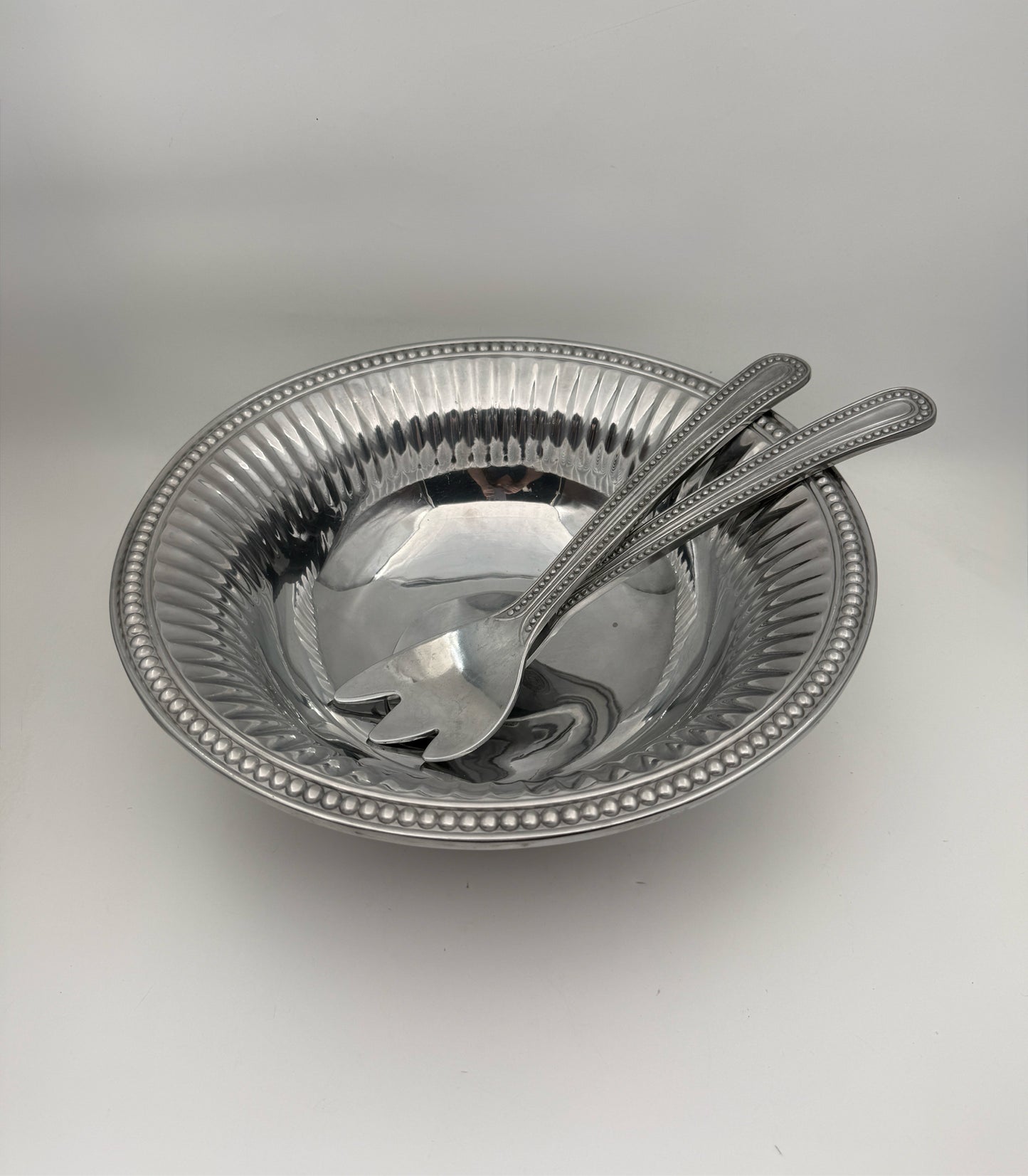 Wilton Armetale Large Salad Bowl With Tossers