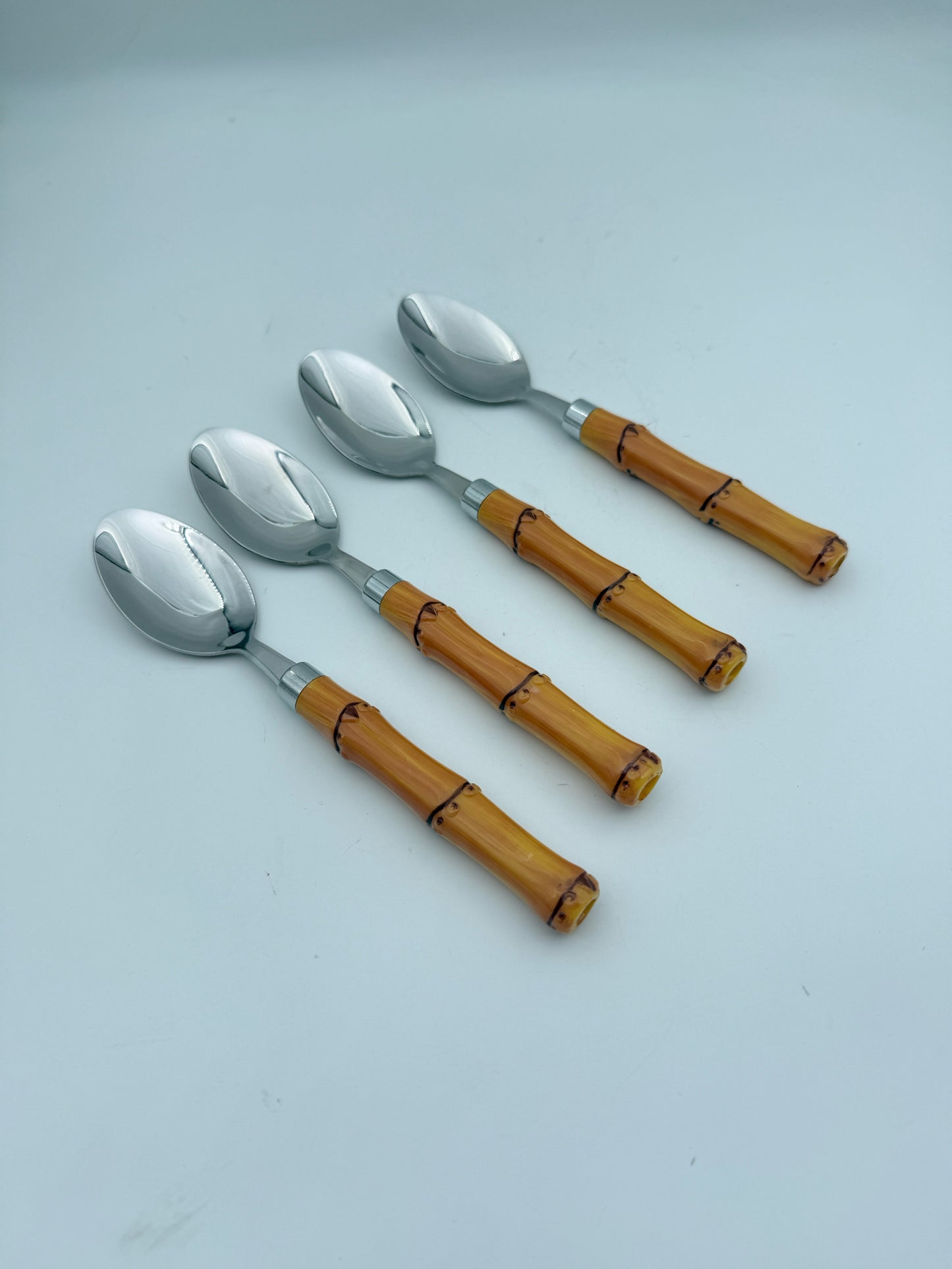 5 Piece Bamboo Flateware Set- 4 Settings, 20 Pieces Total