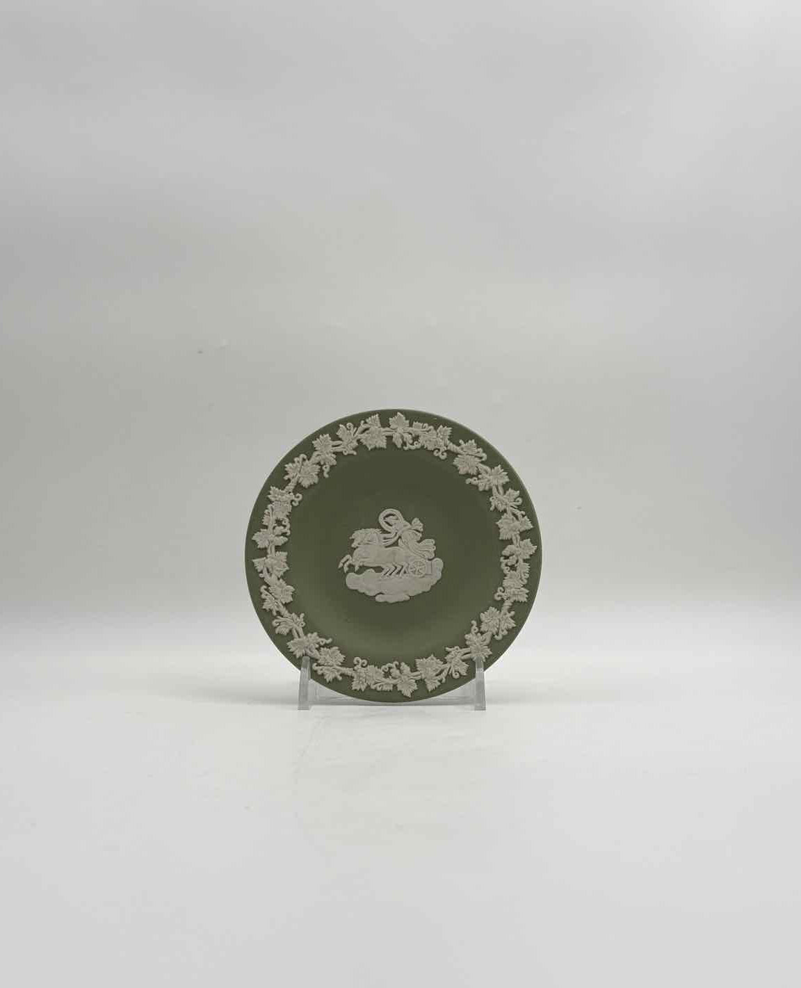 Wedgwood Jasperware Green Trinket Dish Classical Relief England Art