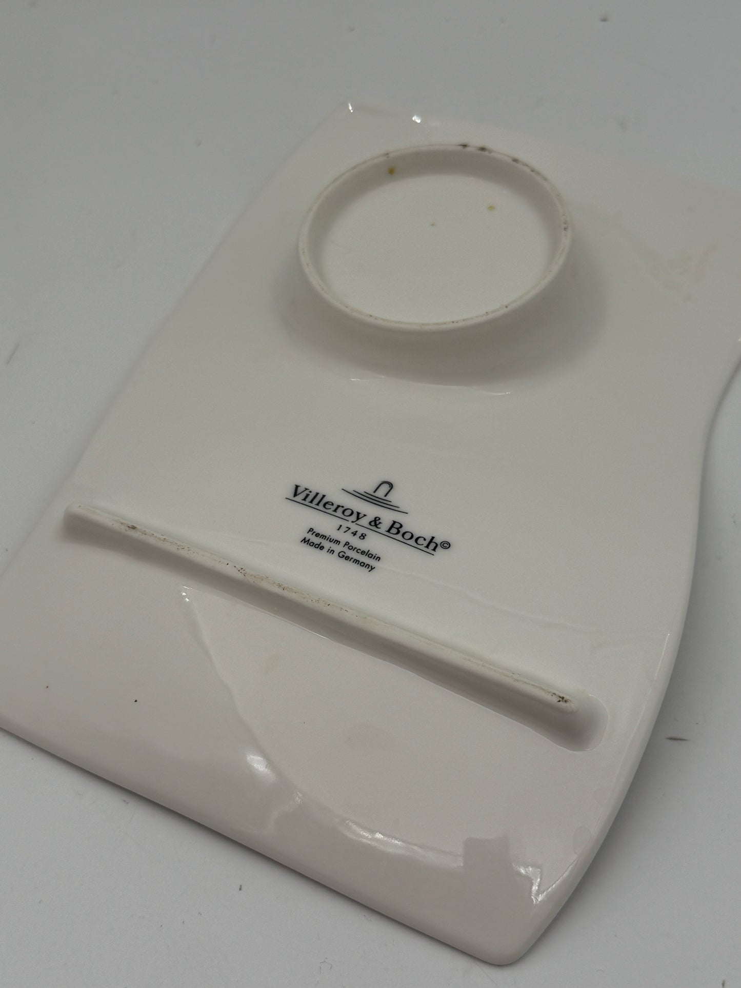 Villeroy & Boche "New Wave" Coffee Mug, Spoon, And Plate Set