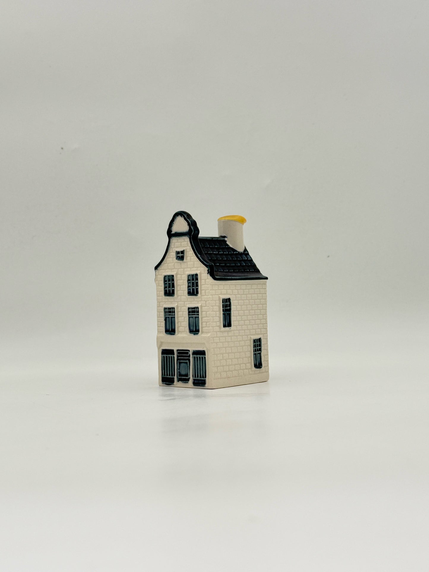 KLM Delft Blue House #30