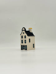 KLM Delft Blue House #30