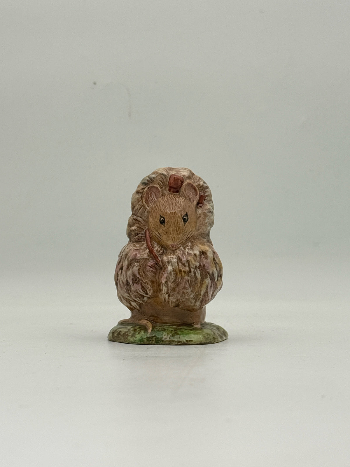 Beswick Beatrix Potter "Tomasona Tittlemouse" Figurine