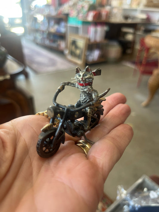 Austrian Vienna Cold Paintede Bronze Cat On Motorcycle Figurine Bergman