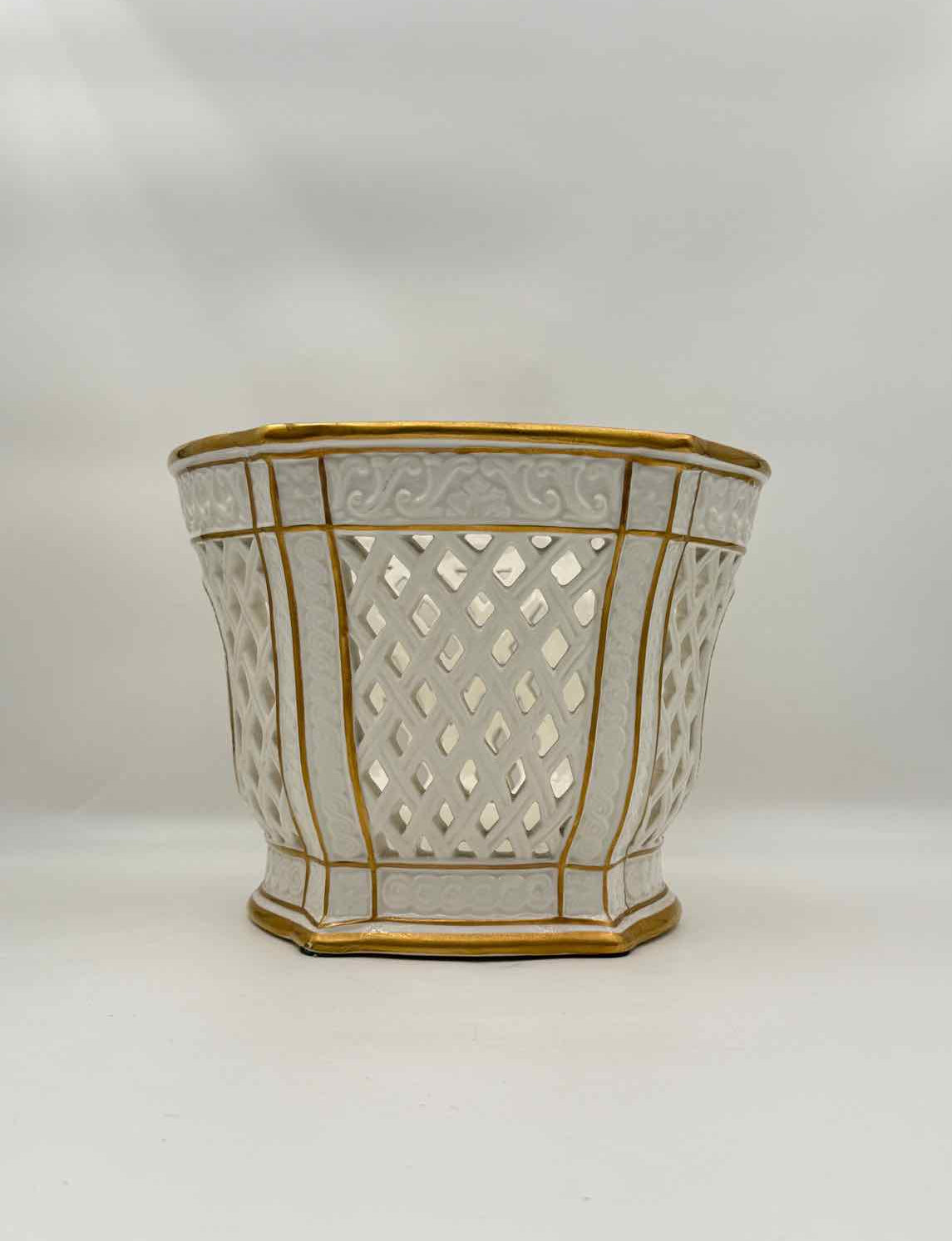 Vintage Italian White Gold Pierced Porcelain Cachepot Planter Decor