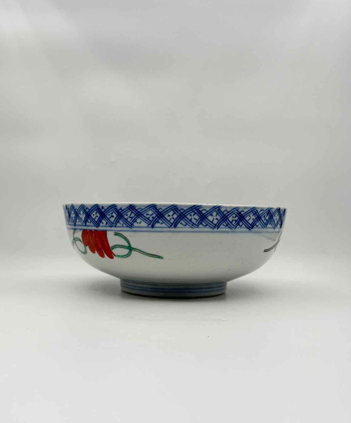Vintage 1940s Chinese Export Hand Painted Porcelain Bowl Republic Era