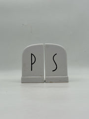Vintage O'Keefe And Merritt Salt And Pepper Shaker Set