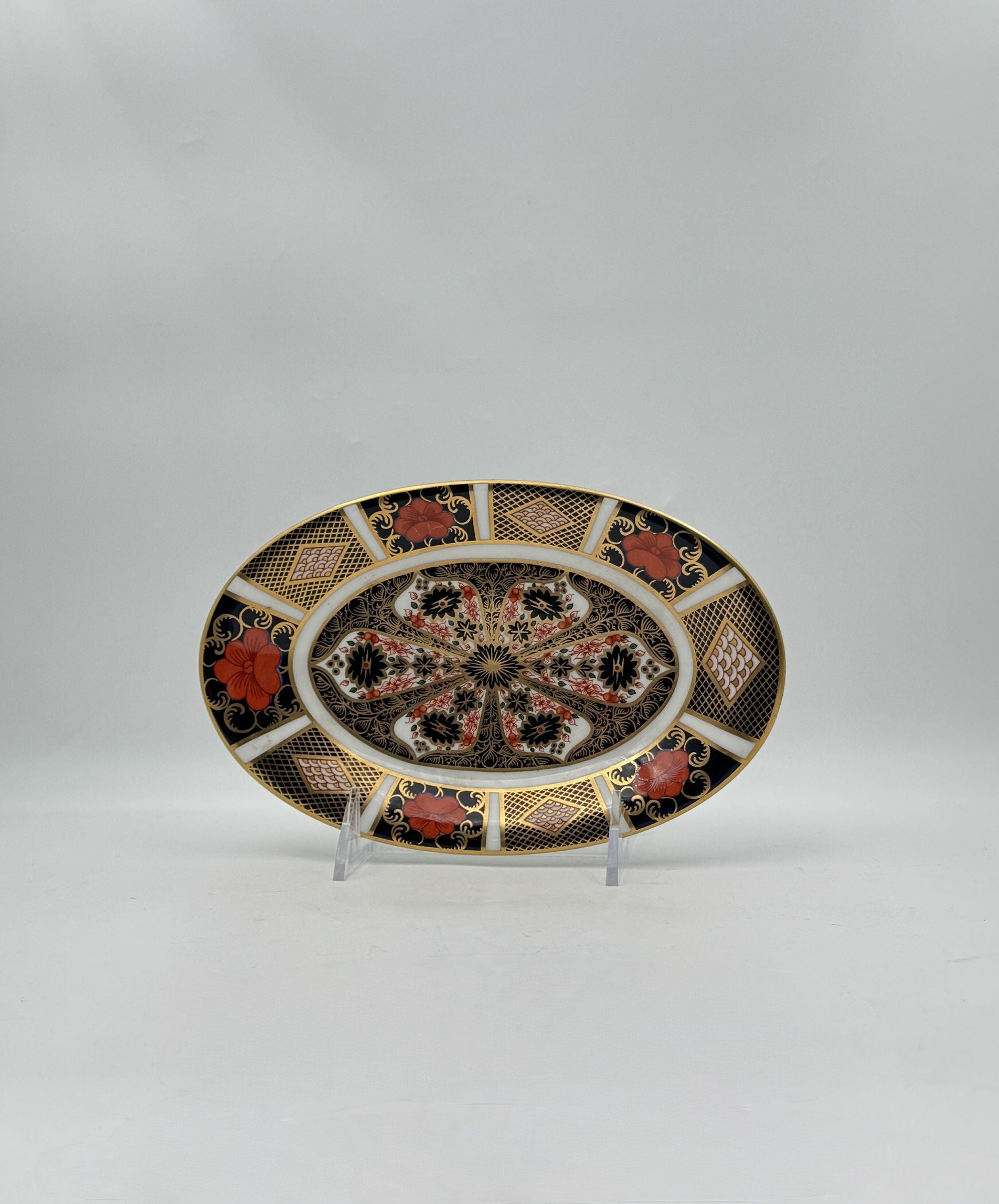 Royal Crown Derby Imari Style Oval Plate – England, Pattern 1128