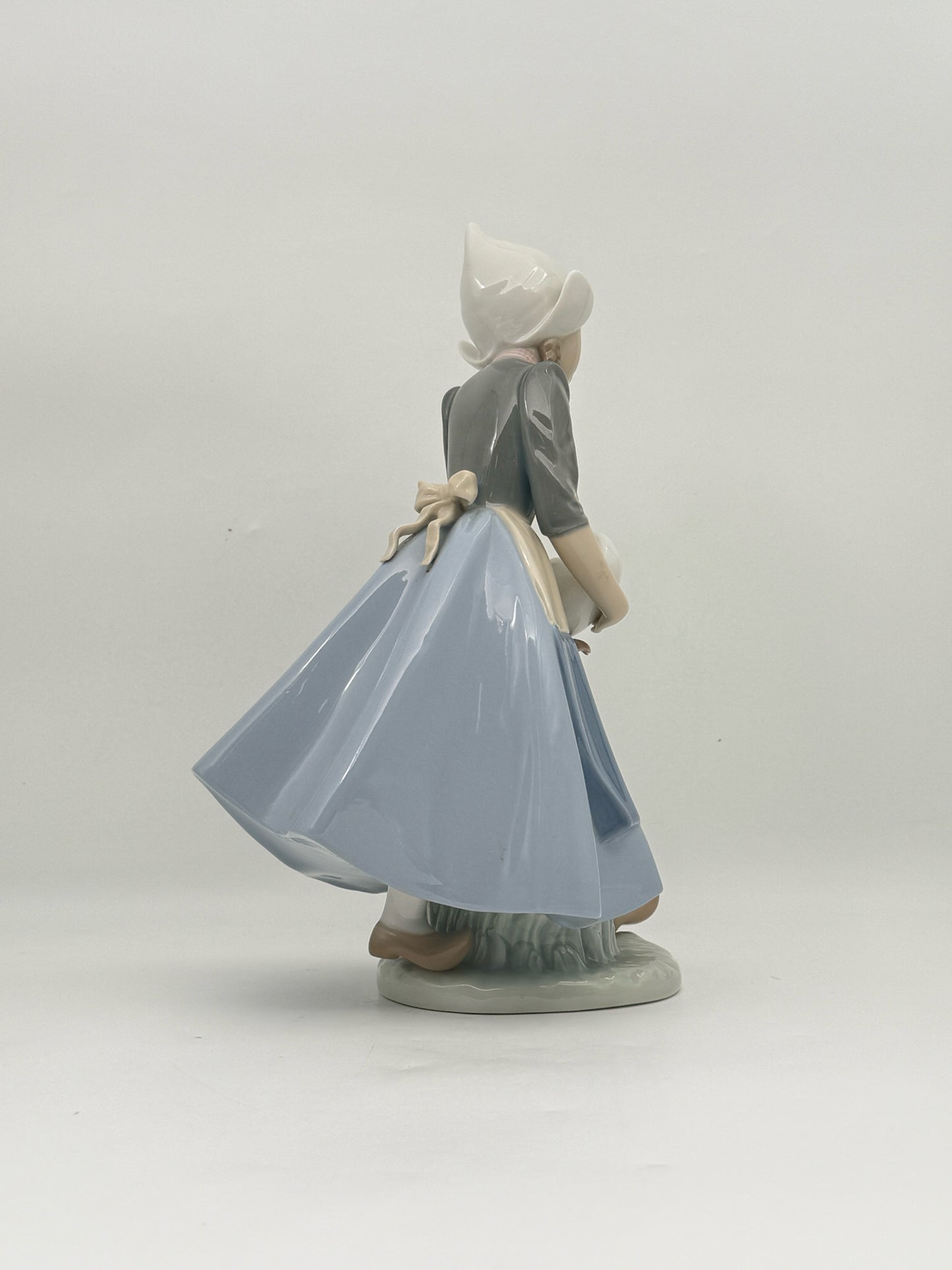 Lladro Dutch Girl With Goose Figurine