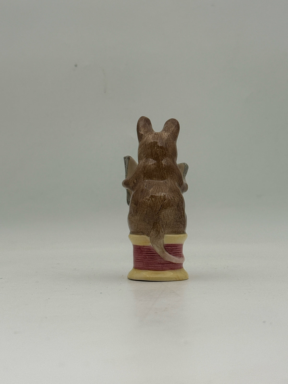 Beswick Beatrix Potter "Tailor Of Gloucester" Figurine