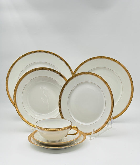 Limoges France 39-Piece Gold and White Porcelain Dinner Service – Classic Neoclassical Pattern