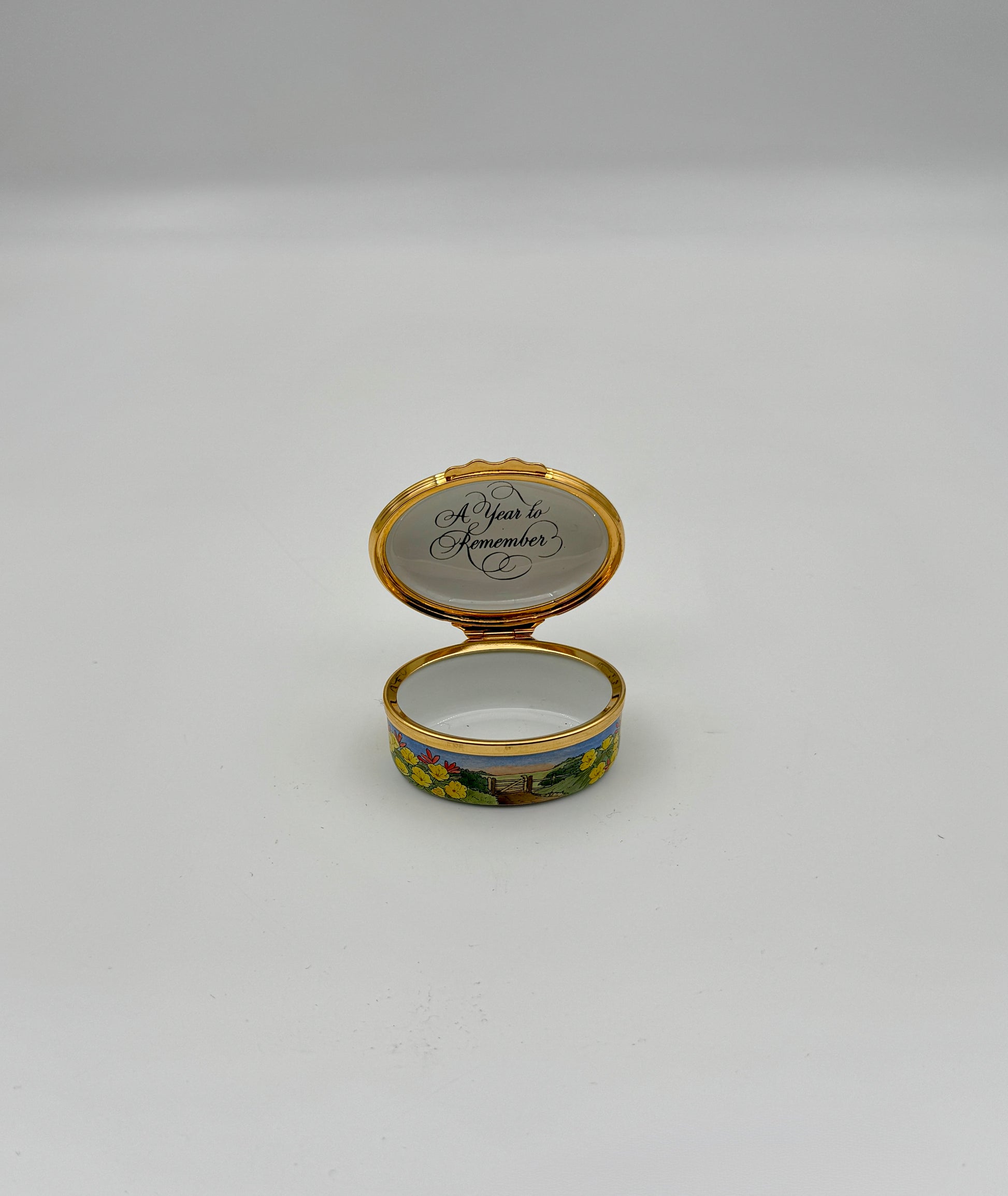 Halcyon Days Enamel Box “A Year to Remember” 2001 – With Box, England